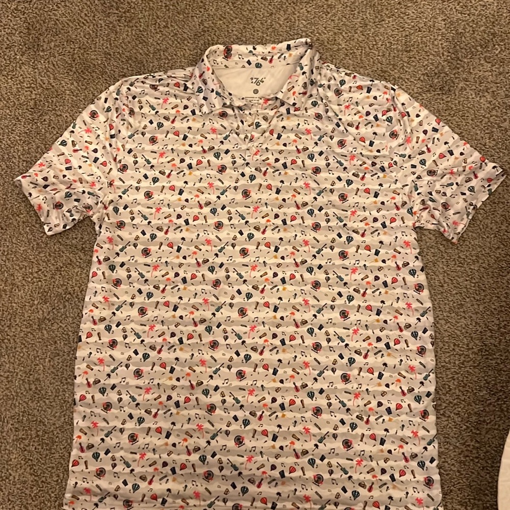 1764 men’s golf polo size LG. Never worn